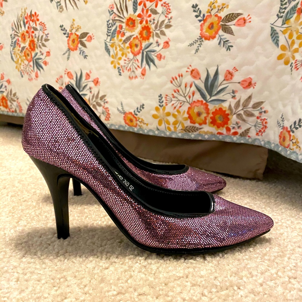 High heals size 6